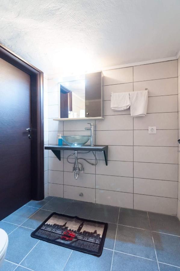 Villavictoria Marias View Pool Apartment Peraia  Bagian luar foto